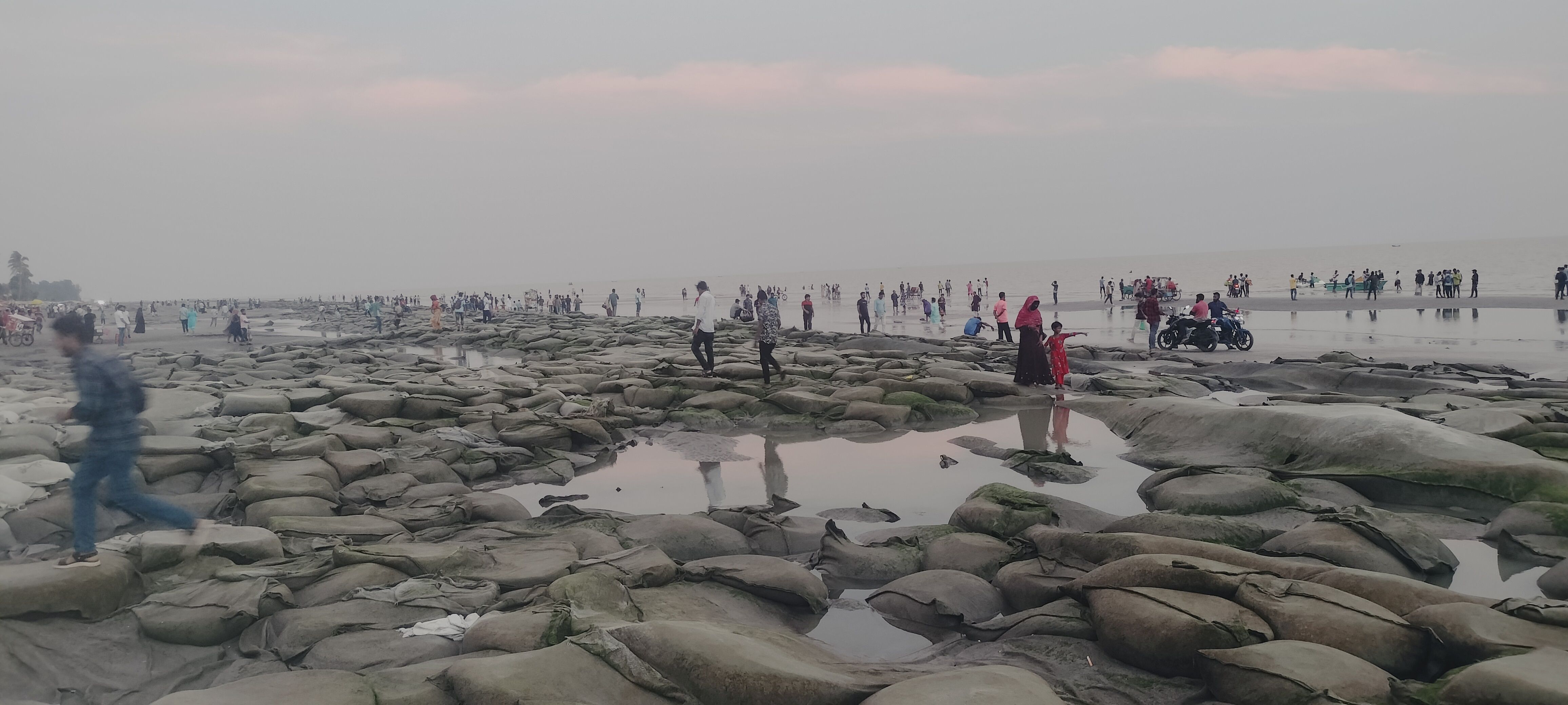 জলবায়ু পরিবর্তনের শিকার কুয়াকাটার সৈকত