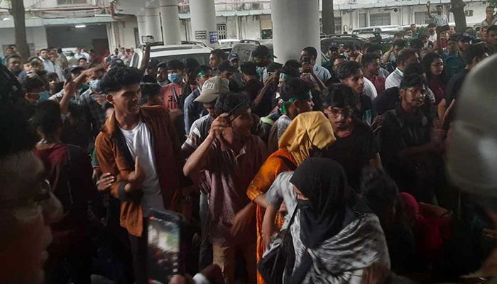 সচিবালয়ে আটক শিক্ষার্থীর মধ্যে ২৮ জনকে মুচলেকায় মুক্তি 