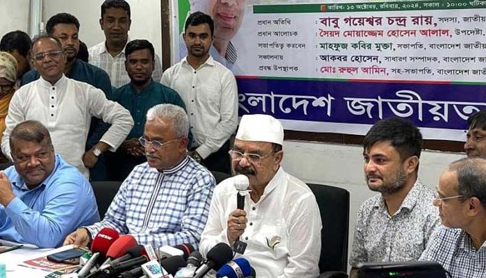 শুধু হাসিনা নেই, বাকি সব আগের মতোই আছে: গয়েশ্বর 