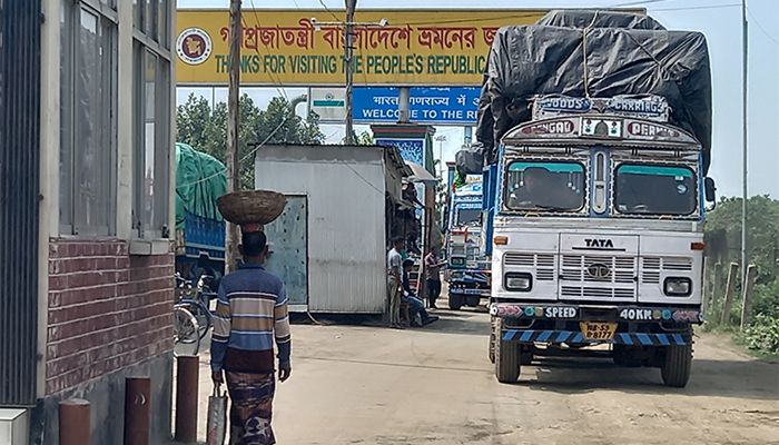 বেনাপোল বন্দরে ৩ দিন আমদানি-রপ্তানি বন্ধের সিদ্ধান্ত প্রত্যাহার 