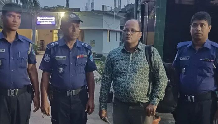 ভারতে পালাতে গিয়ে আটক এস আলম গ্রুপের কর্মকর্তা