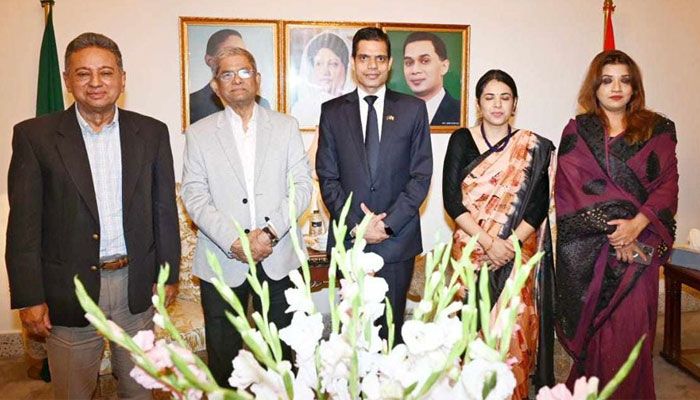 সার্ক কার্যকর চায় বিএনপি, সম্মত নেপাল
