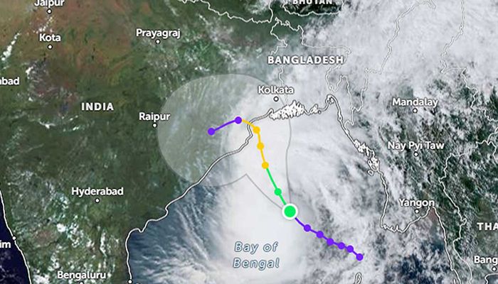 ঘূর্ণিঝড় ‘ডানা’ নিয়ে আবহাওয়া অফিসের নতুন বার্তা