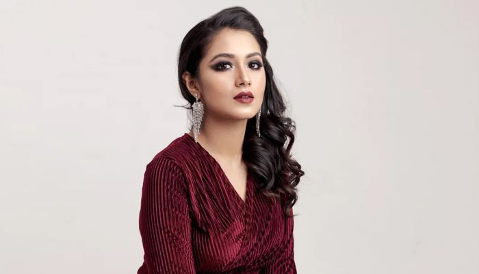 তাসনিয়া ফারিণকে নেটিজনদের কটাক্ষ