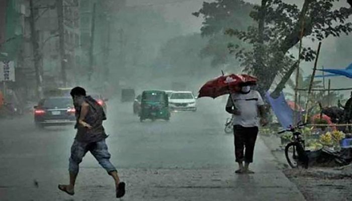 ১১ জেলায় ঝড়োবৃষ্টির আভাস, নদীবন্দরে সতর্ক সংকেত