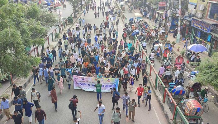 সায়েন্সল্যাবে আবারও শিক্ষার্থীদের অবরোধ  