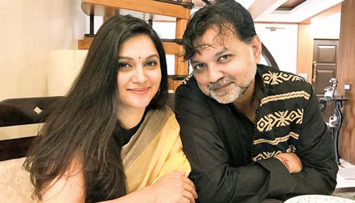 ‘বিয়ে ভেঙেছে সৃজিত-মিথিলার’ দাবি তসলিমা নাসরিনের 