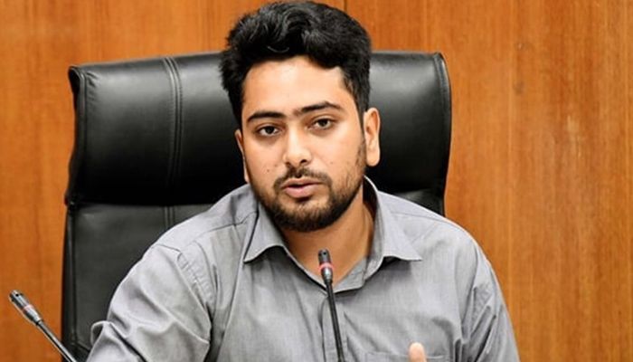 সংবিধান দেয়ালে দেয়ালে লেখা হয়ে গেছে: নাহিদ 
