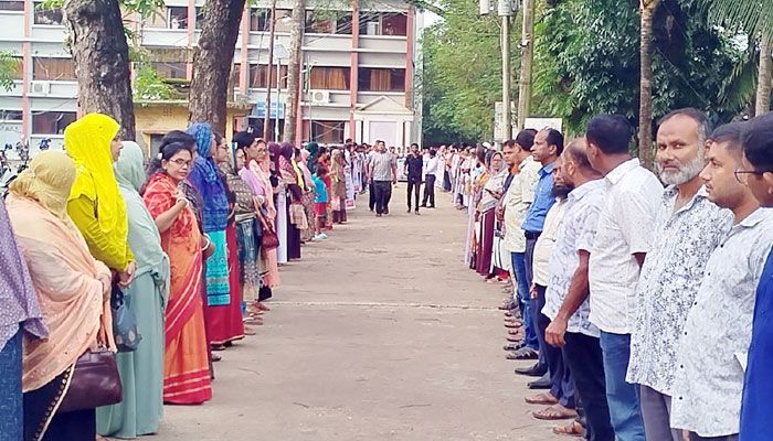 প্রাথমিকে ১০ম গ্রেড বাস্তবায়ন চান শিক্ষকরা