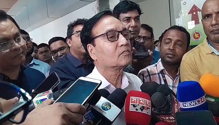 ইটস এ ফেইক নিউজ: সিনিয়র সচিব