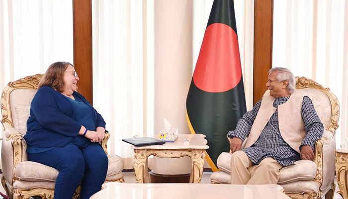 প্রধান উপদেষ্টার সঙ্গে যুক্তরাষ্ট্রের চার্জ দ্য অ্যাফেয়ার্সের সাক্ষাৎ