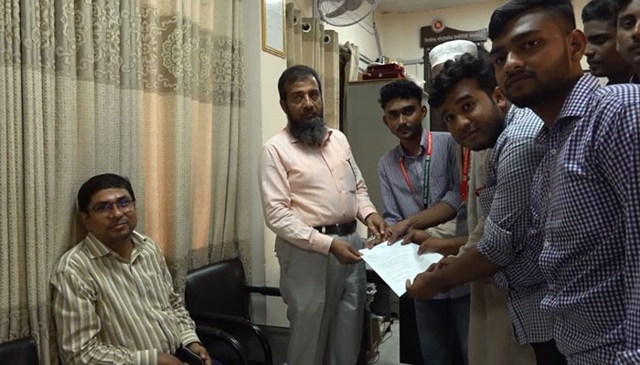 ঝিনাইদহ পলিটেকনিক অধ্যক্ষের বিরুদ্ধে দুর্নীতির অভিযোগ 