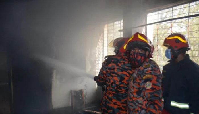 চার ঘণ্টা পর মেঘনা গ্রুপের কারখানার আগুন নিয়ন্ত্রণে
