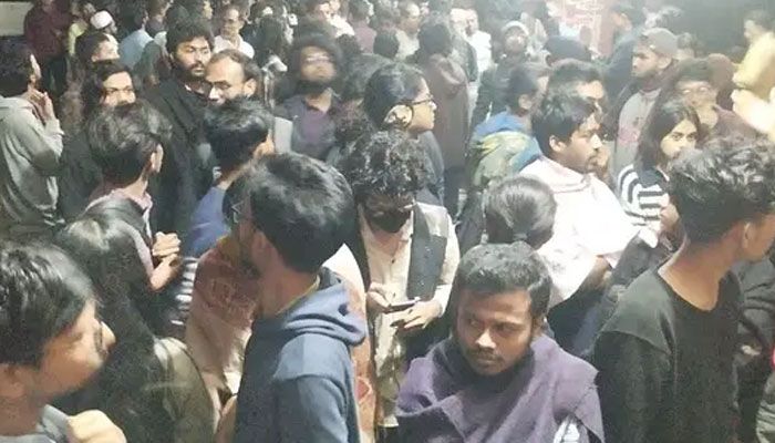 জাবিতে চারুকলা ভবন নির্মাণ নিয়ে পাল্টাপাল্টি অবস্থান