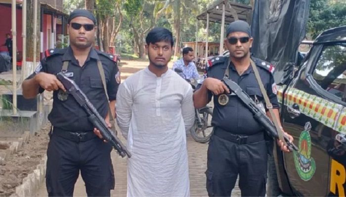 ফ্রিজে নারীর মরদেহ: সাদকে টর্চার করে মাকে হত্যার স্বীকারোক্তি আদায়ের অভিযোগ