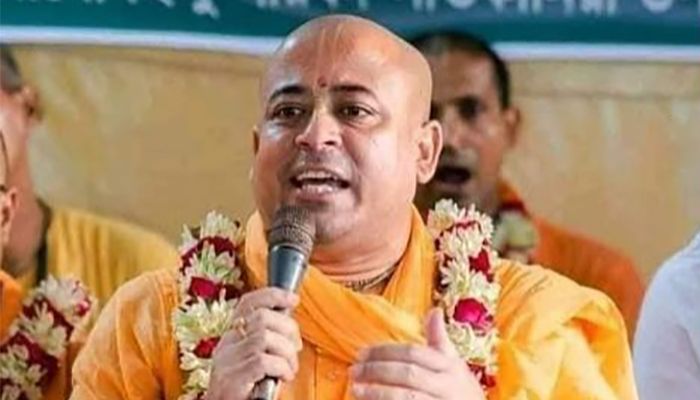 ইসকন নেতা চিন্ময় কৃষ্ণ দাস গ্রেপ্তার 