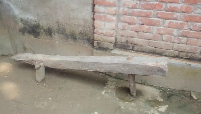 হারিয়ে যাচ্ছে গ্রাম বাংলার ঢেঁকি
