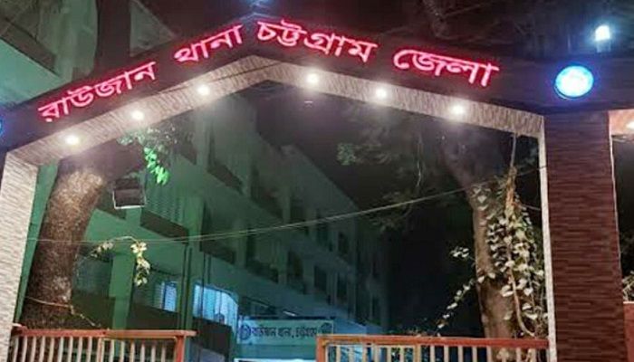 রাউজানে মুখোশধারীদের এলোপাতাড়ি গুলি, গুলিবিদ্ধ ১২