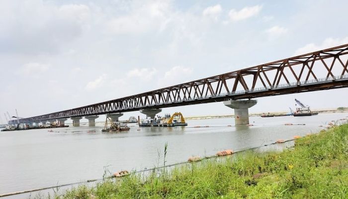 পরিবর্তন করা হচ্ছে যমুনার ওপর নির্মিত রেলসেতুর নাম  