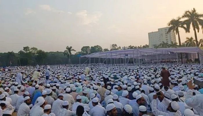 শুরু হয়েছে ইসলামি মহাসম্মেলন, সোহরাওয়ার্দীতে আলেম-ওলামাদের ঢল