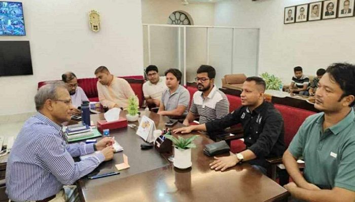 শিক্ষার্থীদের দাবিতে জবি ছাত্রদলের সমর্থন