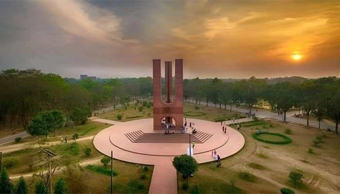জাবিতে ব্যাটারিচালিত রিকশা চলাচল বন্ধ, চালু হচ্ছে শাটল বাস