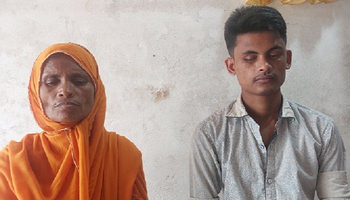 চোখের আলো ফিরে পেতে চায় কুড়িগ্রামের মিজু