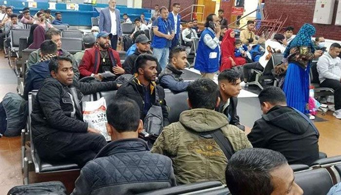 লেবানন থেকে ফিরলেন আরও ৮২ বাংলাদেশি 