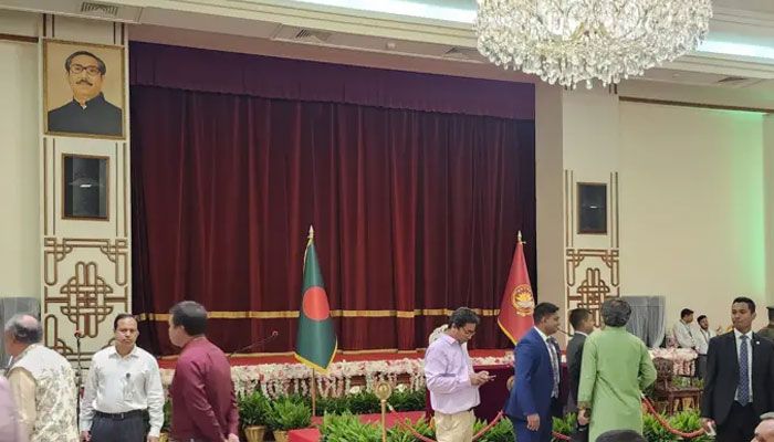 মুজিবের ছবি সরানোর রাজনৈতিক তাৎপর্য কী 