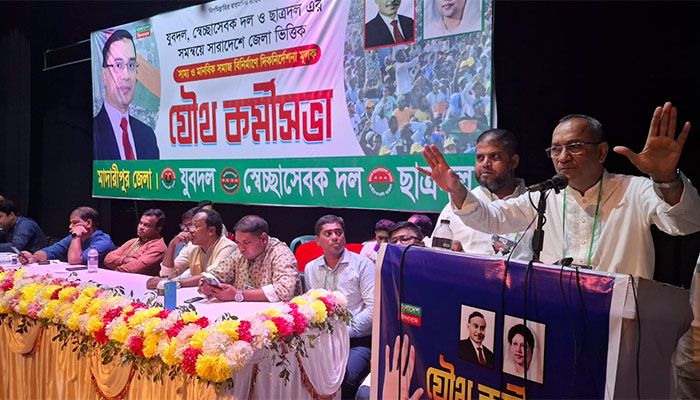 শ্রমিক নেতা থেকে গুন্ডা বাহিনীর প্রধান হয়েছে শাজাহান খান: আব্দুল মোনায়েম 