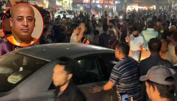 চিন্ময় দাসকে গ্রেপ্তারের প্রতিবাদে শাহবাগে বিক্ষোভ