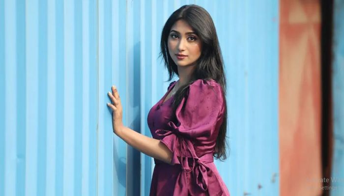 নির্মাতার বিরুদ্ধে মুখ খুললেন শাহনাজ সুমি