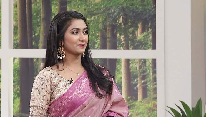 কাজের সংখ্যা বাড়াতে চান সুমি