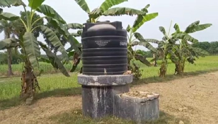 দুঃস্থদের নলকূপ বিত্তবানের দখলে 