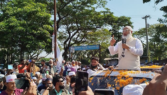 ‘বিগত সরকার দেশের মালিক হয়ে লুটপাট ও দুর্নীতি করেছে’