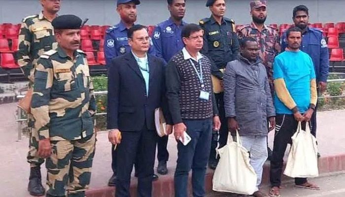 কারাভোগ শেষে দেশে গেলেন ২ ভারতীয় নাগরিক