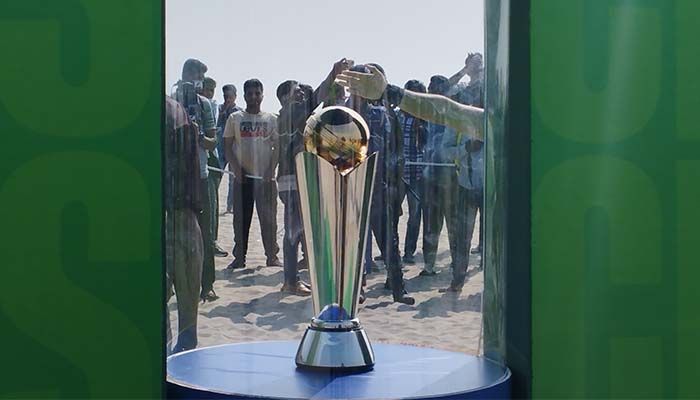 কক্সবাজার সৈকতে প্রদর্শিত হল চ্যাম্পিয়ন্স ট্রফি