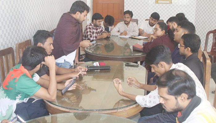 আমরা প্রশাসনের অংশ নই বরং প্রেশার গ্রুপ: ইবি সমন্বয়ক