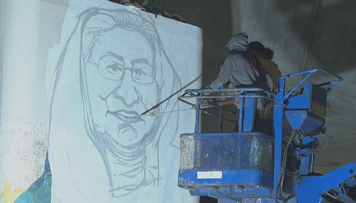 নতুন করে আঁকা হলো শেখ হাসিনার গ্রাফিতি, ‘ঘৃণা প্রদর্শনের’ ডাক