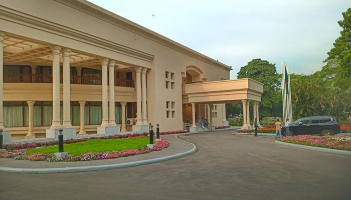 পদ্মায় ঢাকা-দিল্লি পররাষ্ট্র সচিব পর্যায়ের বৈঠক চলছে