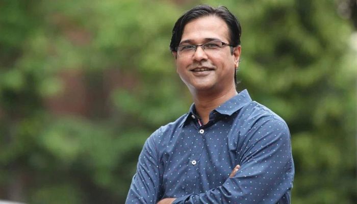 অন্তর্বতীকালীন সরকার থেকে মুক্তি চাইলেন আসিফ