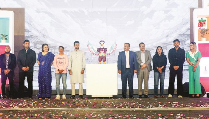 স্বপ্নরা ‘ডানা’ মেলুক তারুণ্যের উচ্ছ্বাসে