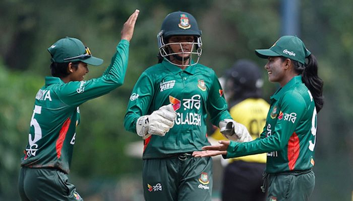 মালয়েশিয়াকে হারিয়ে গ্রুপ চ্যাম্পিয়ন হয়ে সুপার ফোরে বাংলাদেশ