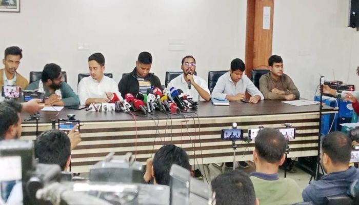 ৩১ ডিসেম্বর আওয়ামী লীগকে অপ্রাসঙ্গিক দল ঘোষণা করা হবে