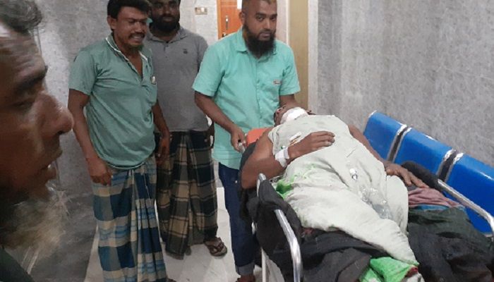 লক্ষ্মীপুরে ট্রাক-সিএনজি সংঘর্ষে নিহত ১