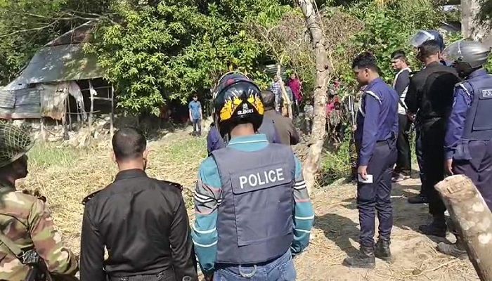 মাদারীপুরে দু’পক্ষের সংঘর্ষে নিহত ৩