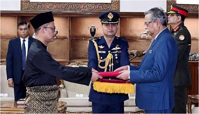 বাংলাদেশে মালয়েশিয়ার বিনিয়োগ চাইলেন রাষ্ট্রপতি 