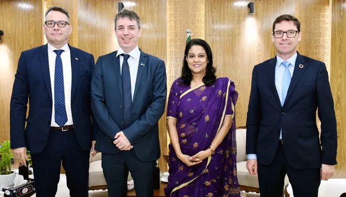 উপদেষ্টা রিজওয়ানার সঙ্গে বৈঠক করলেন ৩ দেশের কূটনীতিকরা