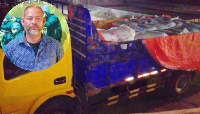শেরপুরে ১২৫ বস্তা ভারতীয় চিনিসহ গ্রেপ্তার ১