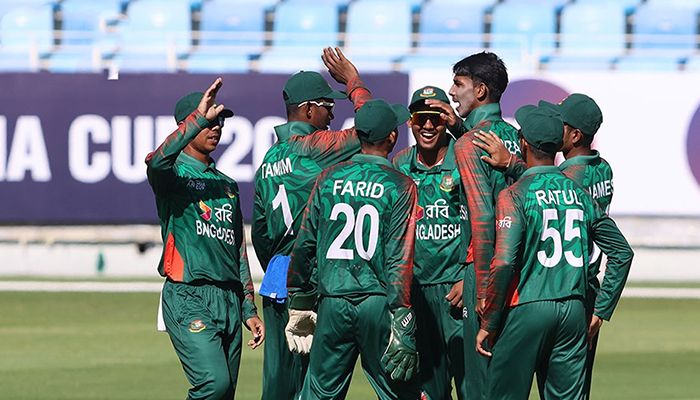 পাকিস্তানকে ১১৬ রানে অলআউট করল বাংলাদেশ  